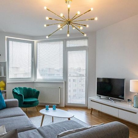 2 Room Apartment With Terrace, New Building, Jegeho براتسيلافا المظهر الخارجي الصورة