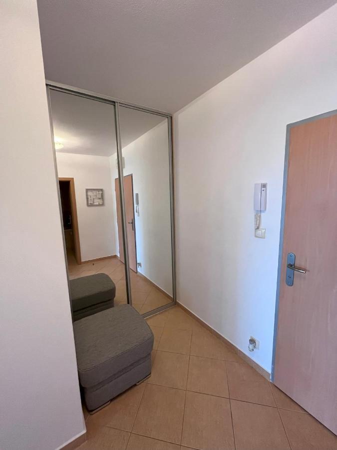 2 Room Apartment With Terrace, New Building, Jegeho براتسيلافا المظهر الخارجي الصورة